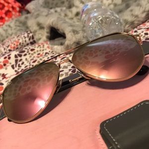 Jessie James Decker Diff eyewear sunnies